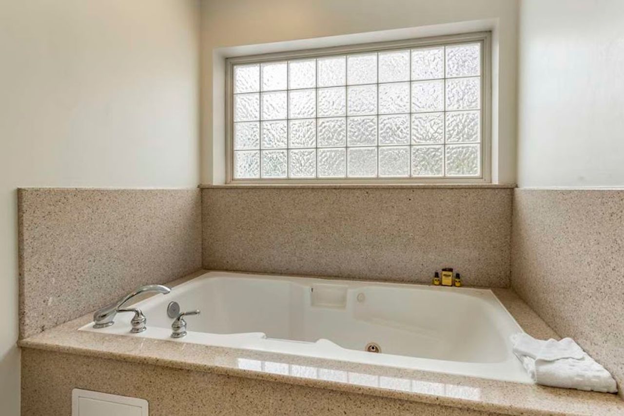 Photo of Best Western Plus All Suites Inn - Suite, Private Jetted Tub