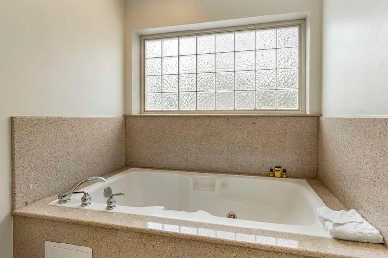 Photo of Best Western Plus All Suites Inn - Suite, Private Jetted Tub