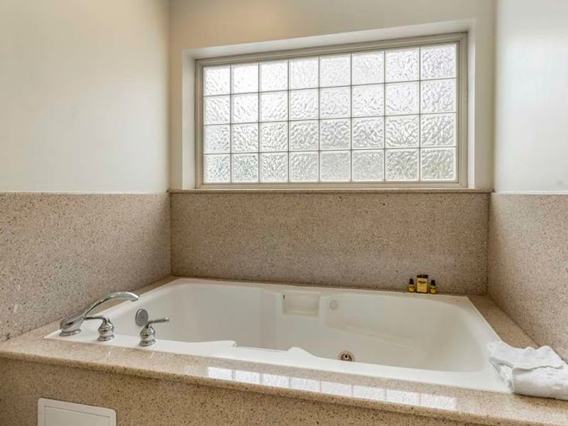 Photo of Best Western Plus All Suites Inn - Suite, Private Jetted Tub