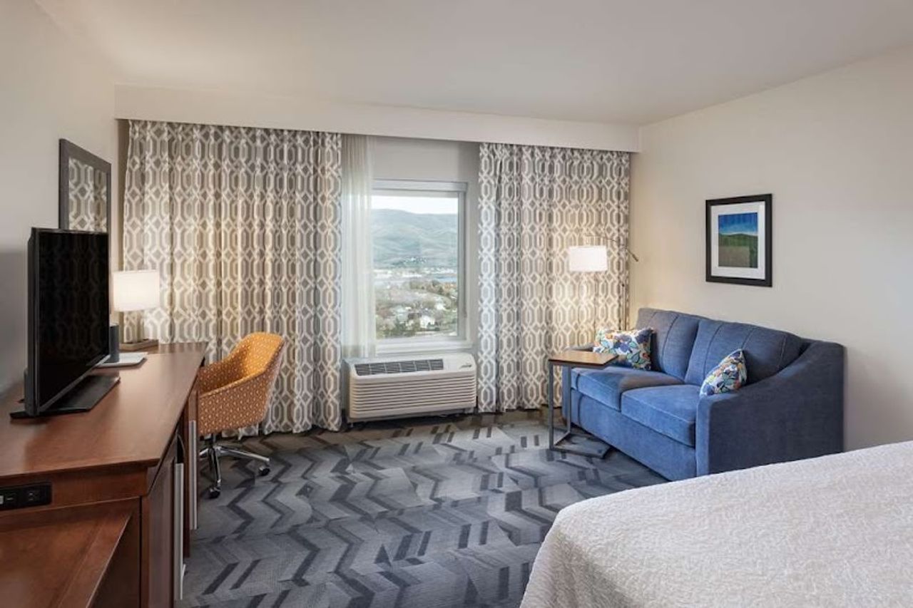 Photo of Hampton Inn Lewiston - Room
