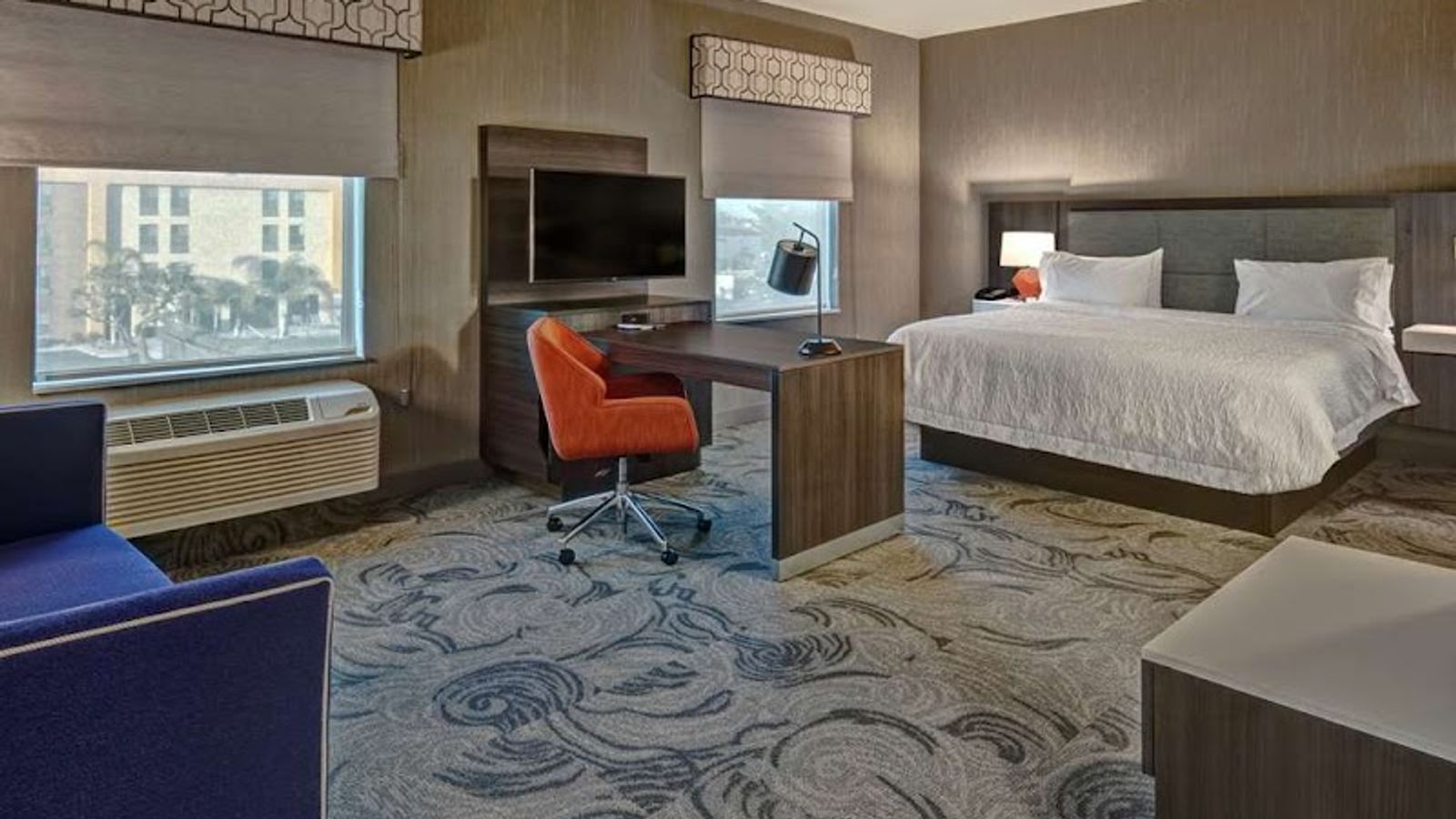 Photo of Hampton Inn Fresno Airport