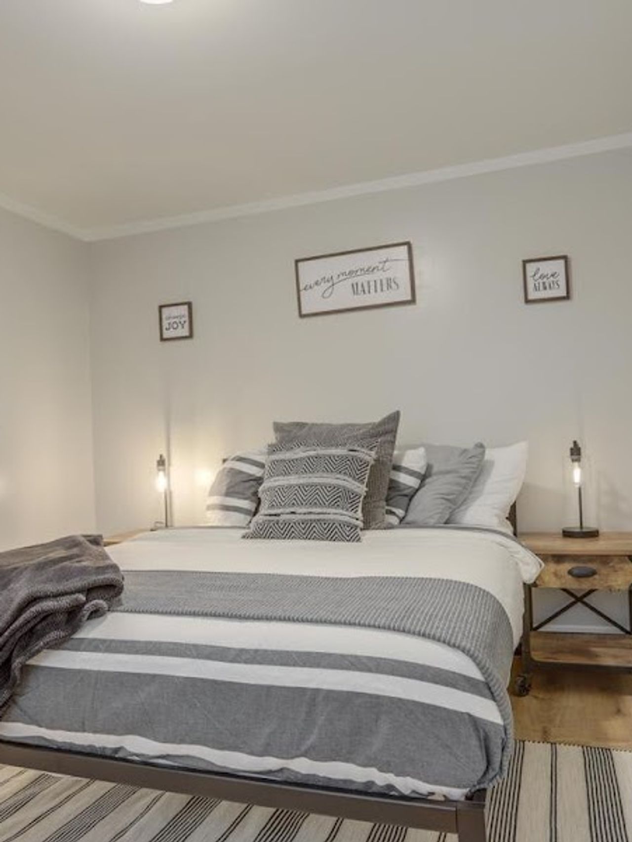 Photo of Mt Air Motel - Bedroom