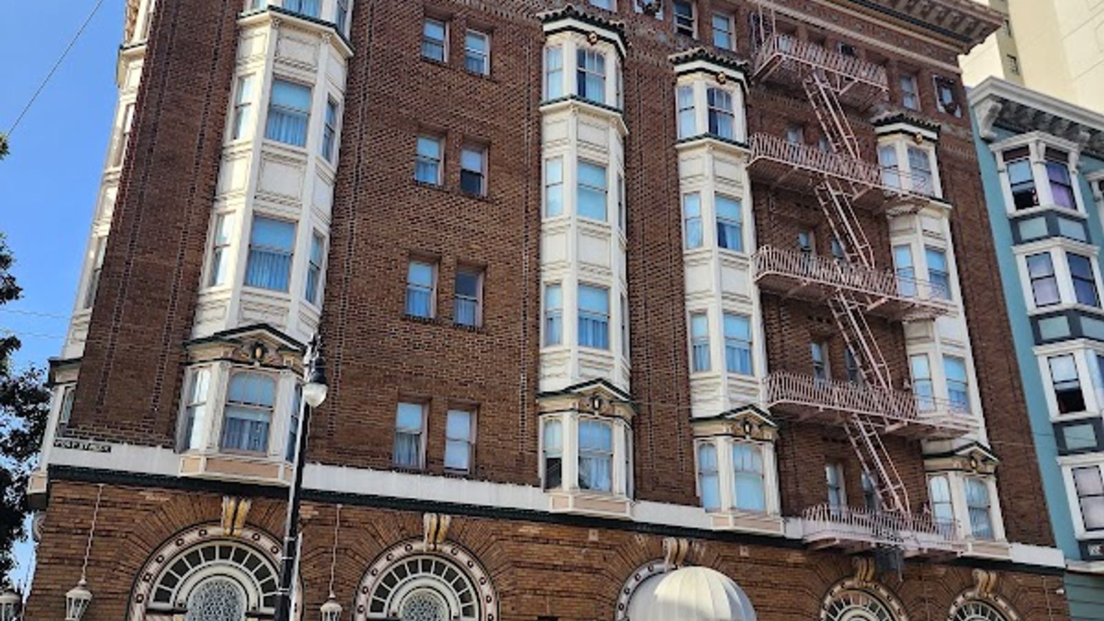 Photo of Beresford Arms Hotel