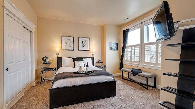 Photo of The Orenco Station Hotel