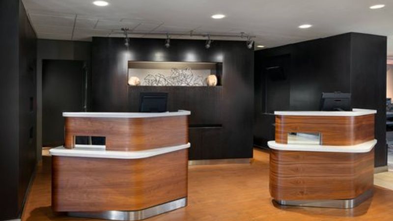 Photo of Courtyard San Francisco Airport