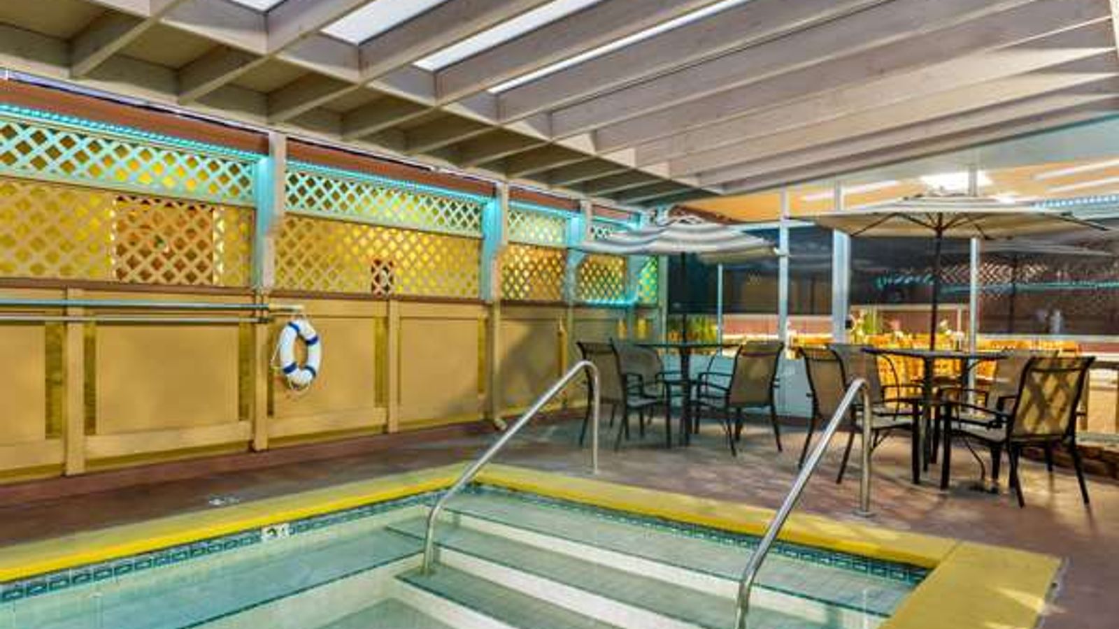 Photo of Howard Johnson by Wyndham Santa Cruz Beach Boardwalk