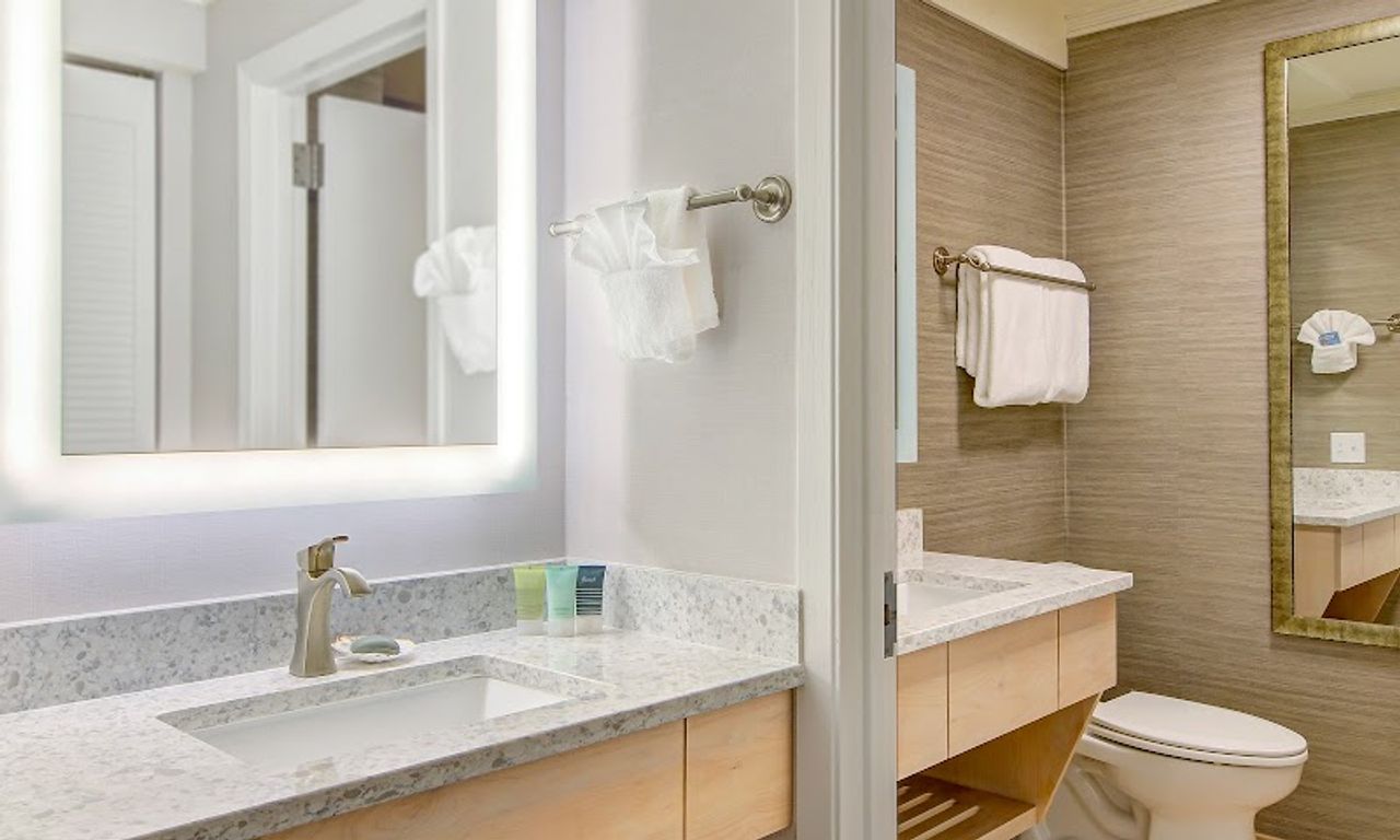 Photo of Hallmark Resort Newport - Bathroom