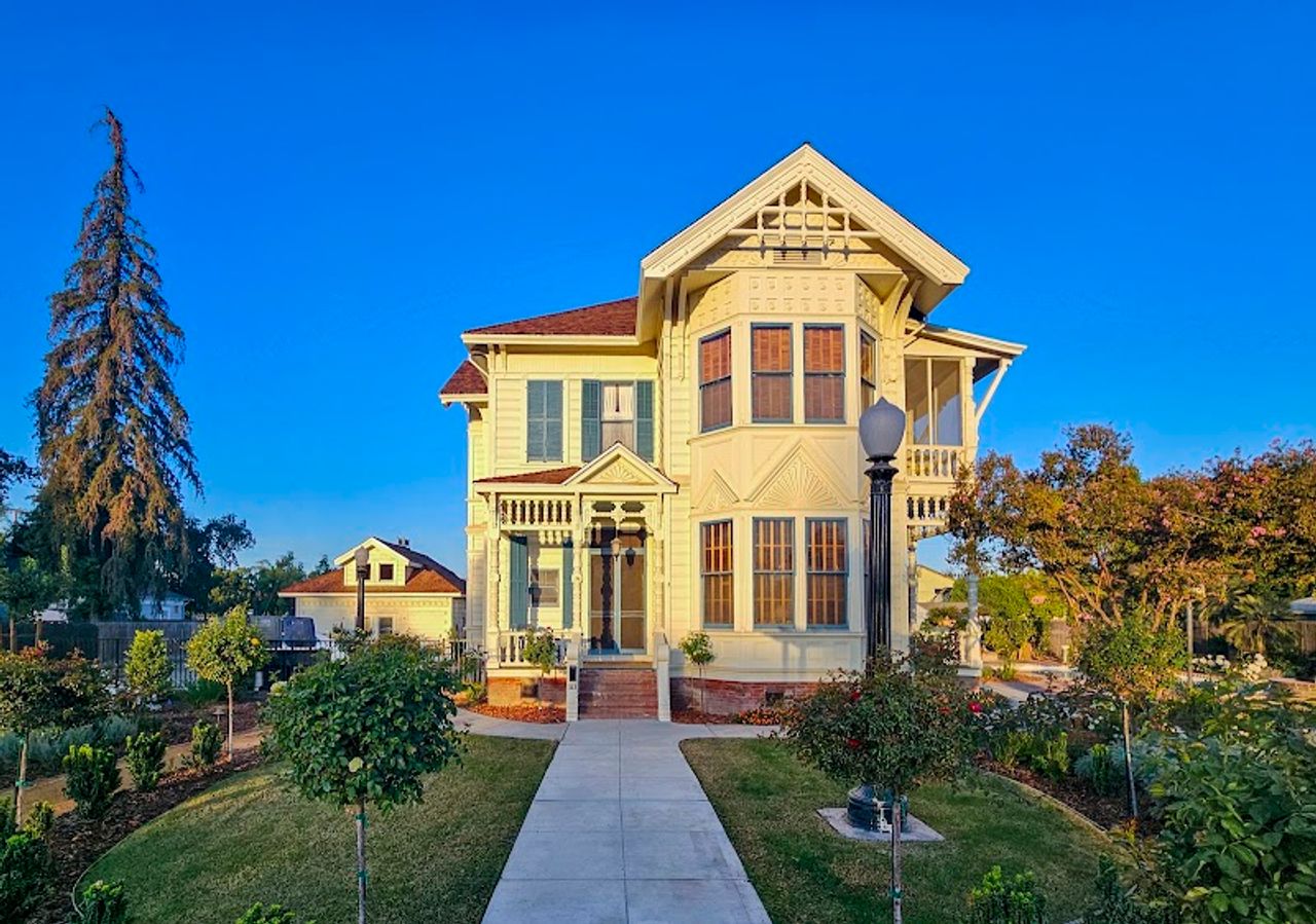 Photo of JD Hyde Historic Inn