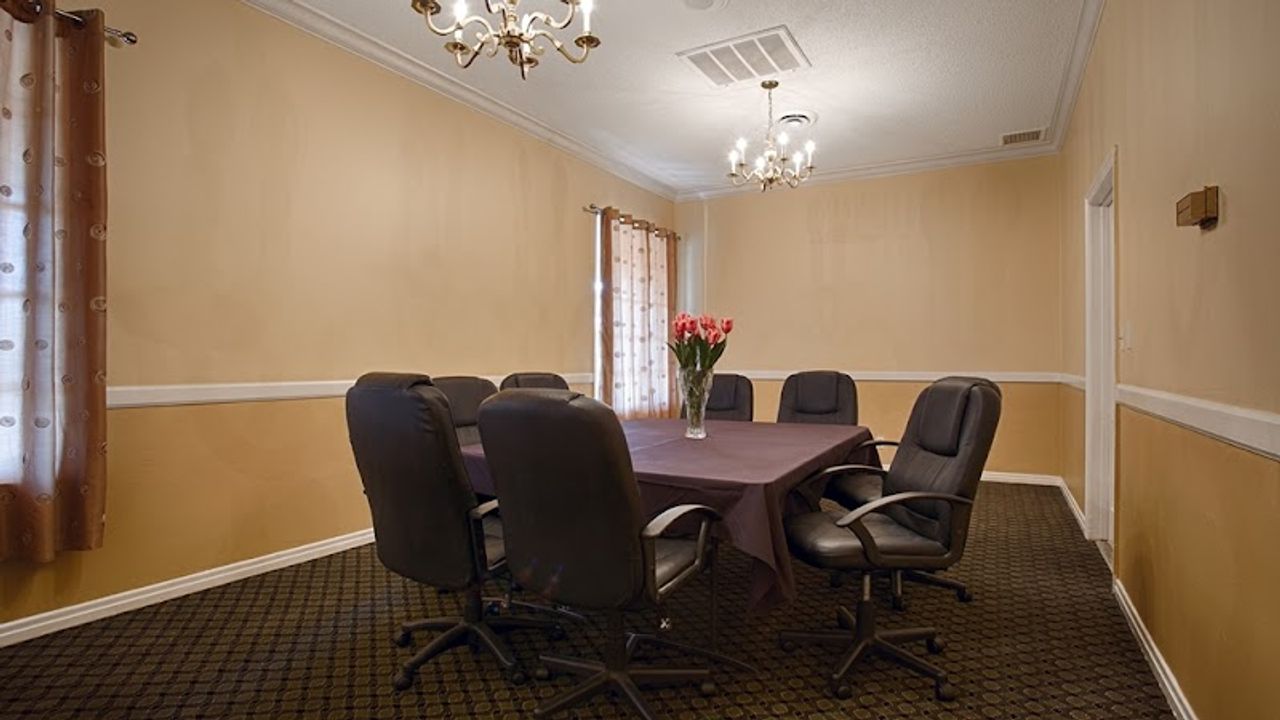 Photo of Best Western Plus Hill House