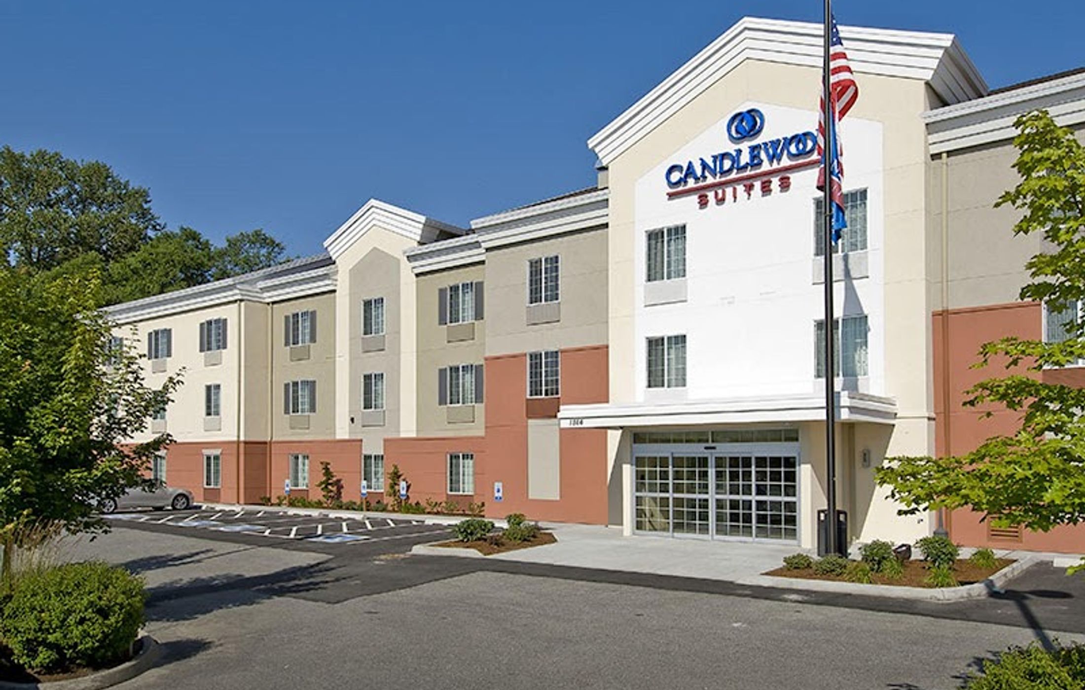 Candlewood Suites Burlington, an IHG Hotel