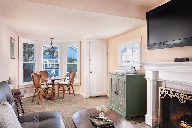 Photo of Centrella Hotel, A Kirkwood Collection Hotel - Grove Cottage, Queen Bed, Ground floor, Private Patio, Separate living room, Fireplace, Sofa bed, Family Friendly