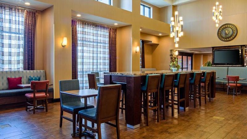 Photo of Hampton Inn & Suites Bakersfield/Hwy 58, CA