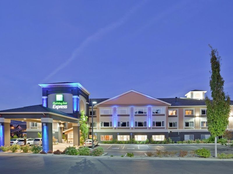 Holiday Inn Express & Suites Ashland, an IHG Hotel