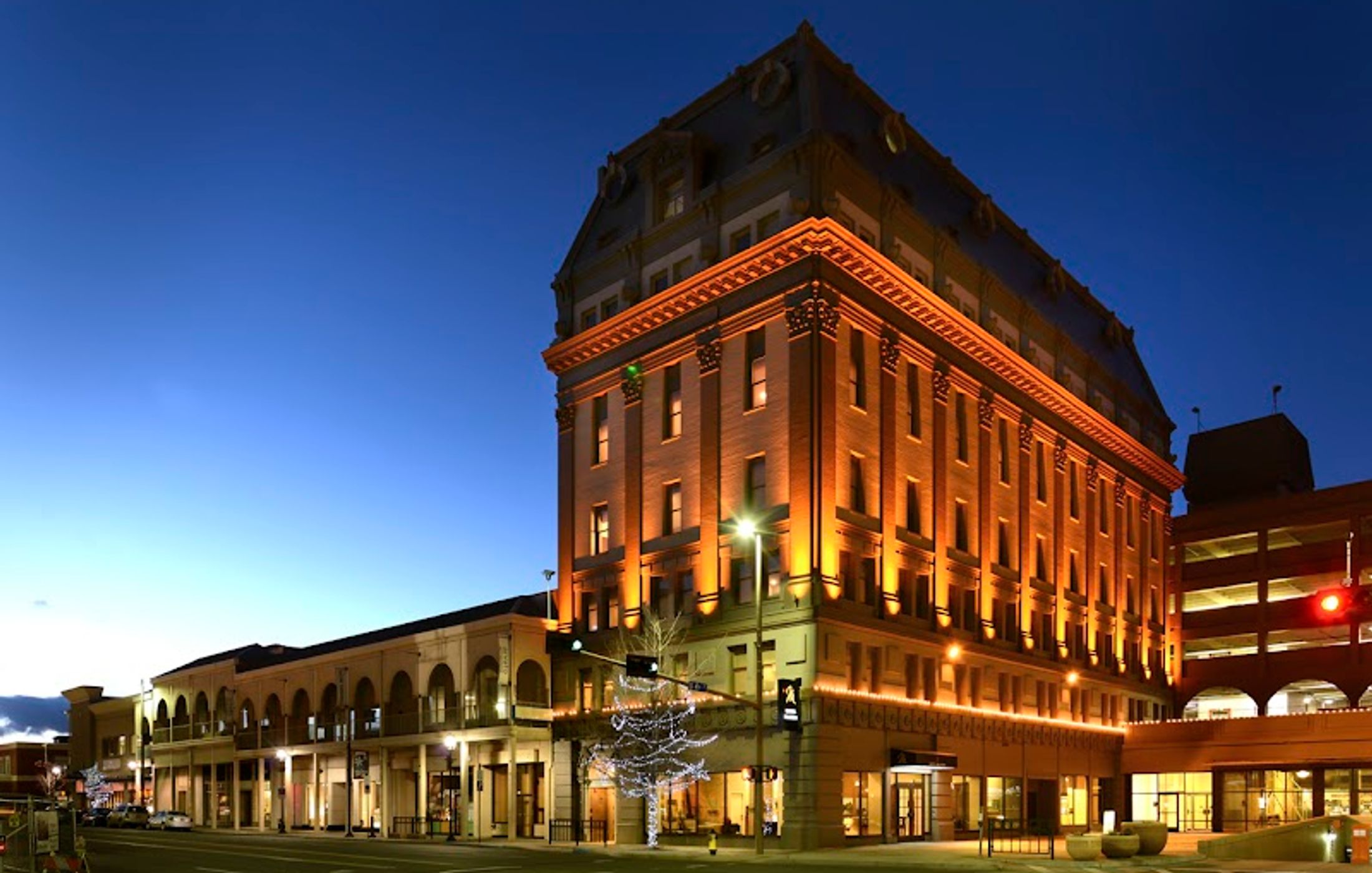 Hotel Maison Yakima Tapestry Collection by Hilton
