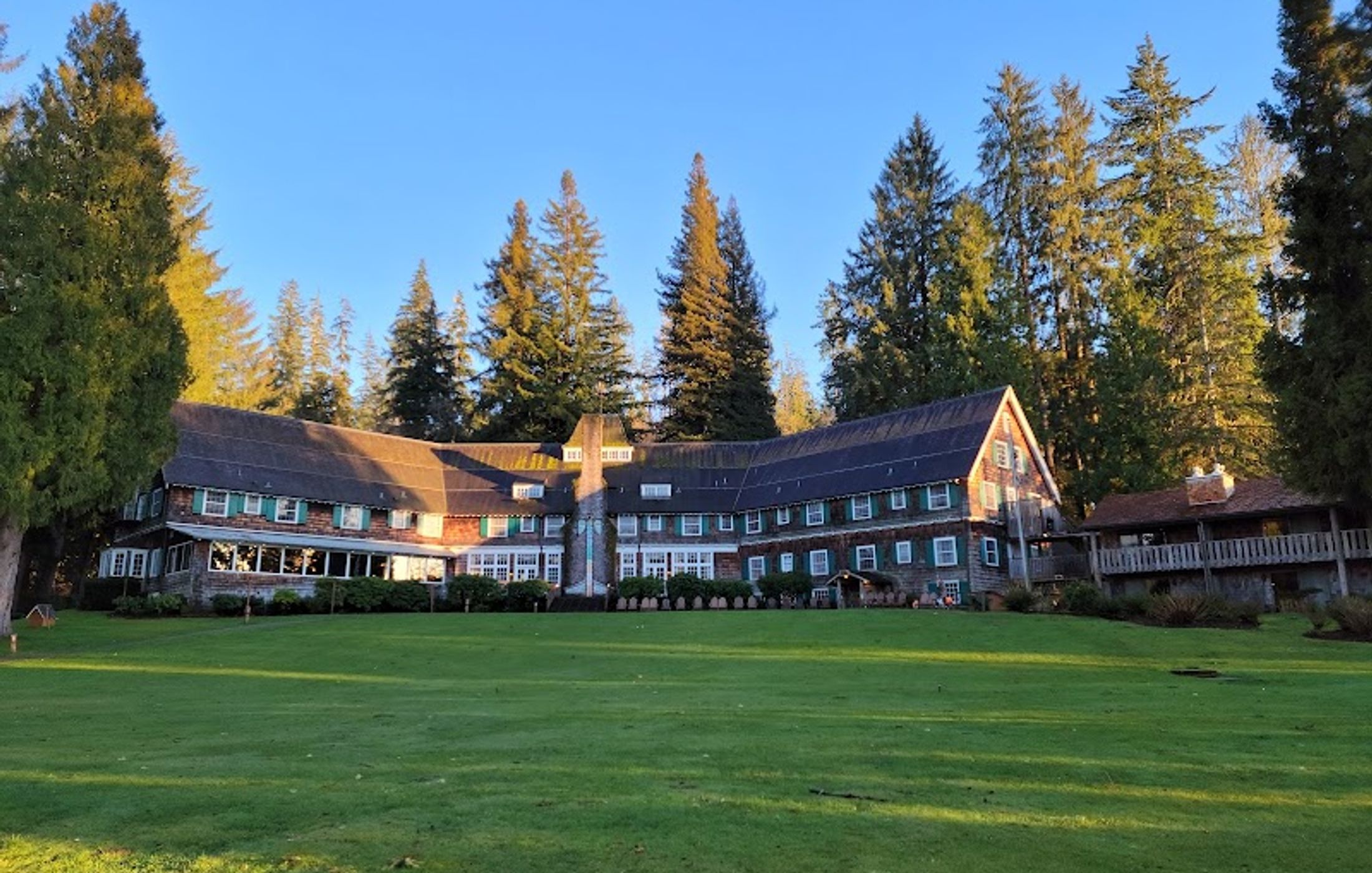 Lake Quinault Lodge