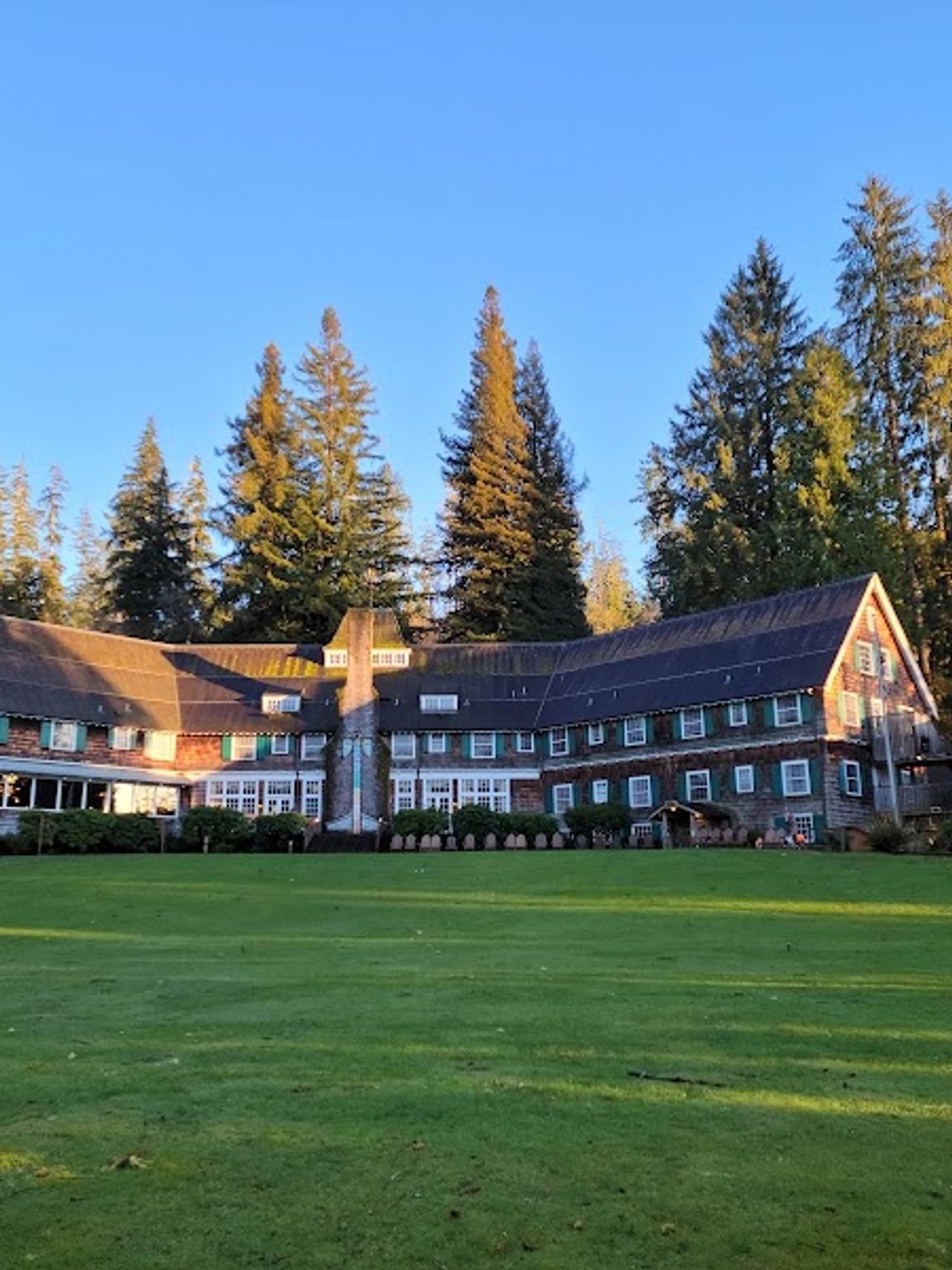 Photo of Lake Quinault Lodge