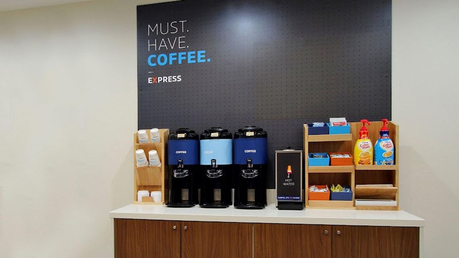 Photo of Holiday Inn Express & Suites Medford, an IHG Hotel