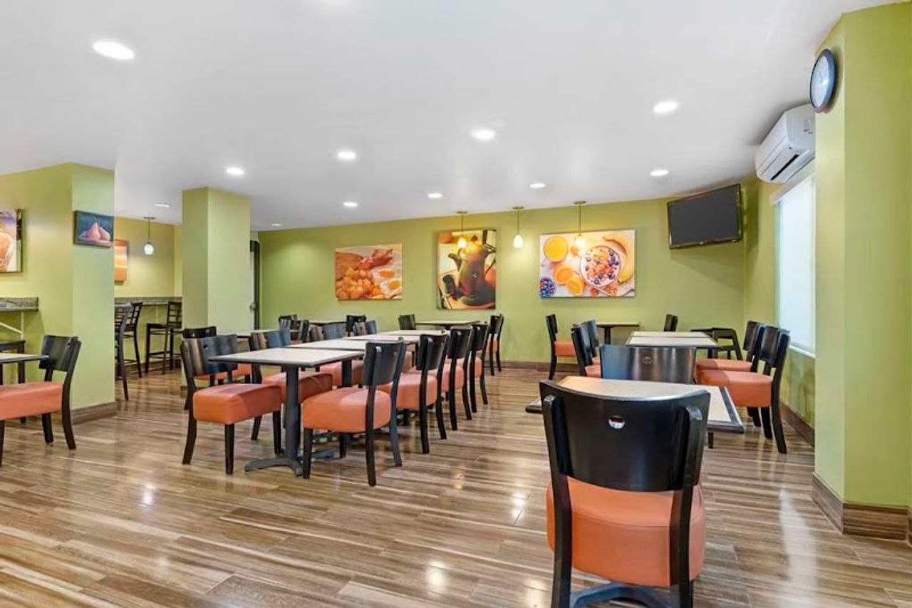 Photo of Best Western Plus Heritage Inn