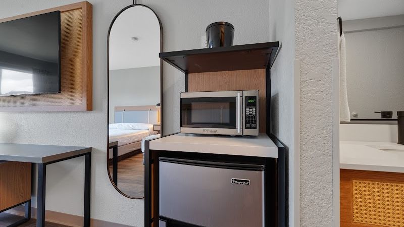 Photo of Garibaldi Inn at the Bay