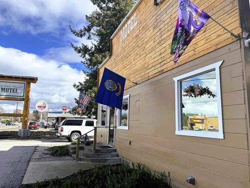 Kootenai Valley Motel