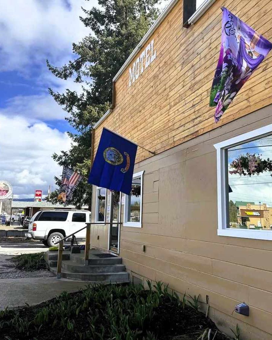 Kootenai Valley Motel