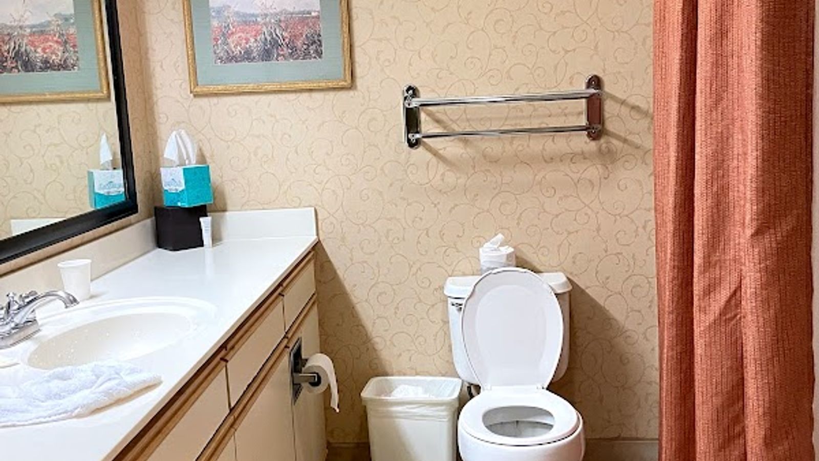 Photo of Larkspur Landing Extended Stay Suites Sacramento