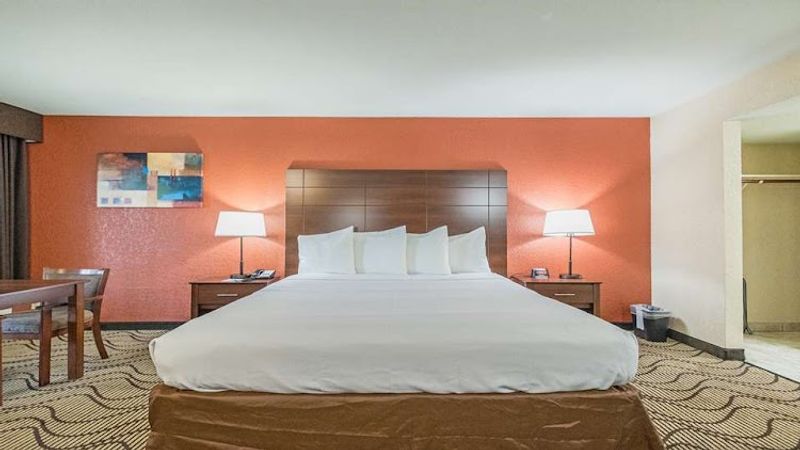 Photo of Best Western Roseville Inn