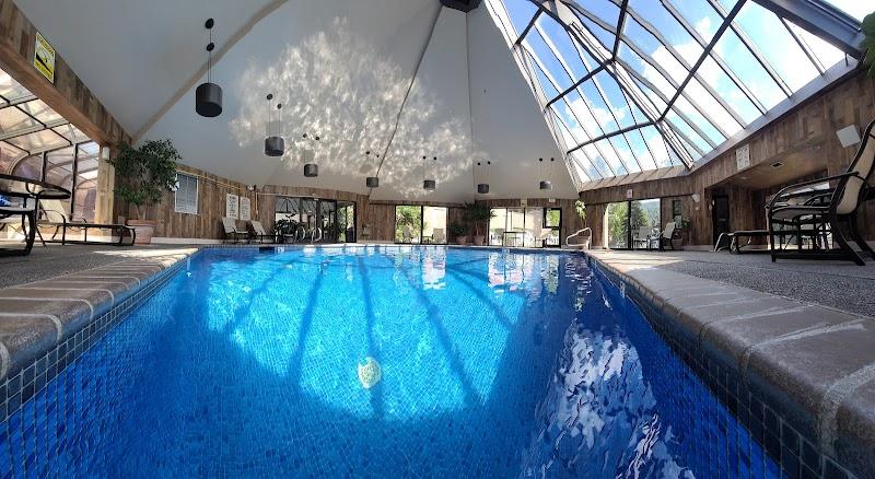 Photo of Wallace Inn - Indoor pool and hot tub