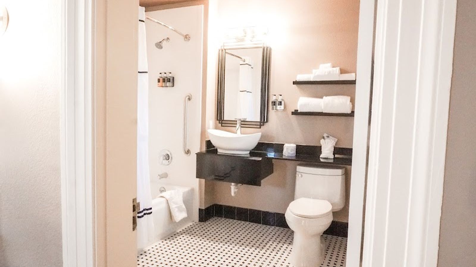 Photo of Columbia Gorge Hotel & Spa