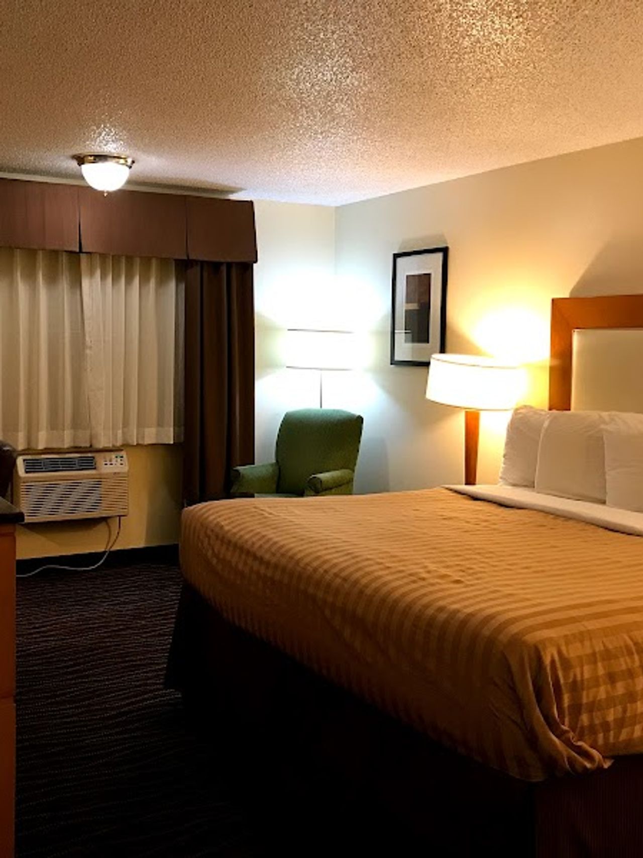 Photo of Days Inn by Wyndham Yakima