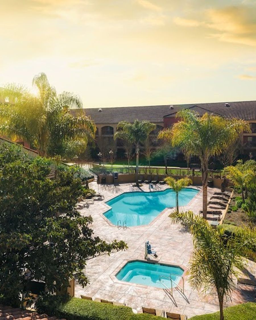 DoubleTree by Hilton Hotel Sonoma Wine Country