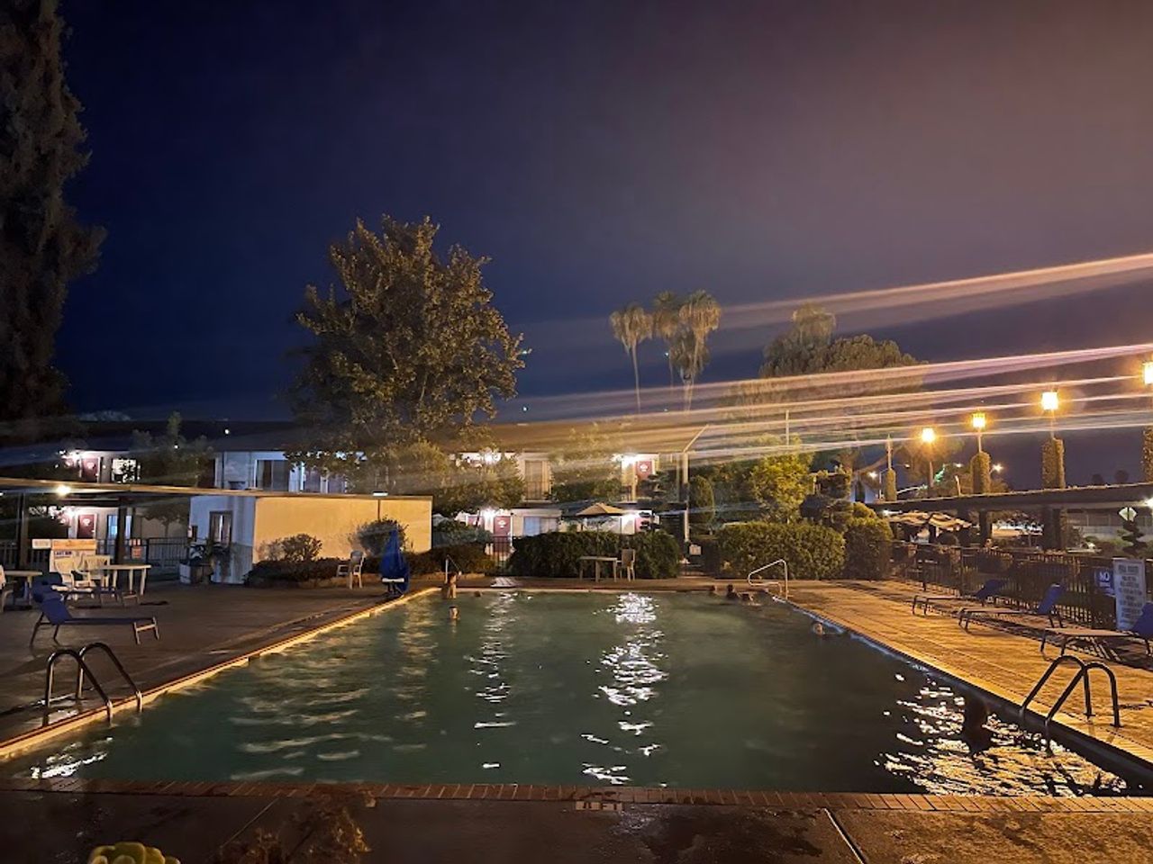 Photo of Lamp Liter Inn