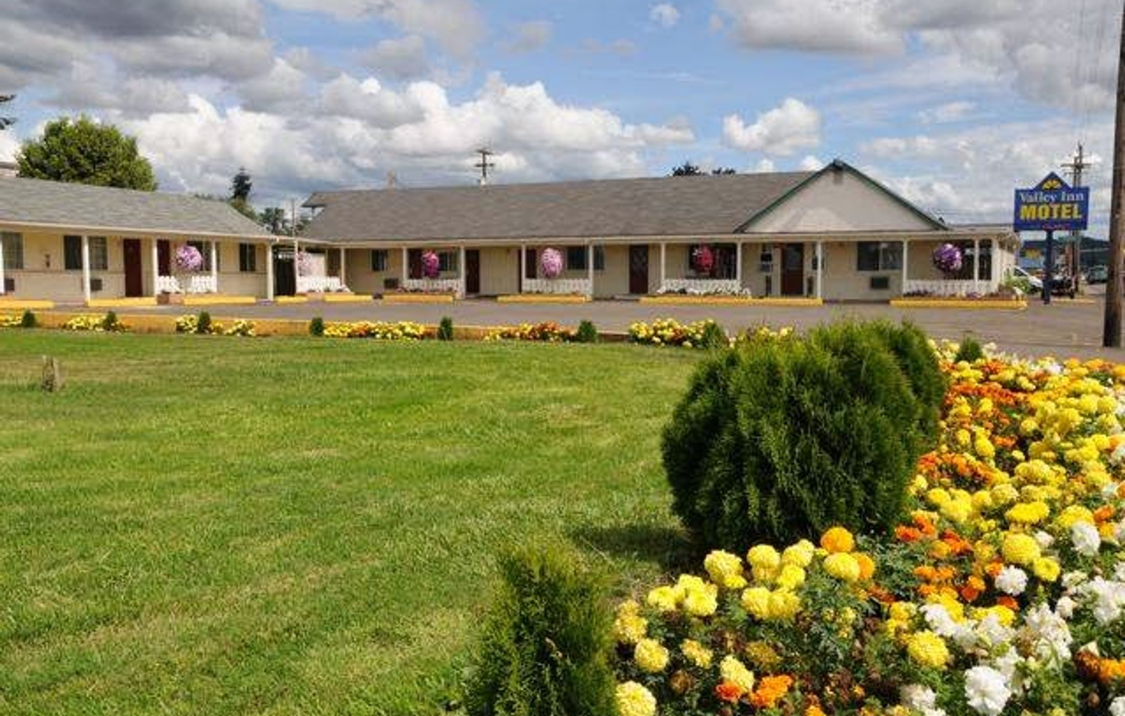 Valley Inn