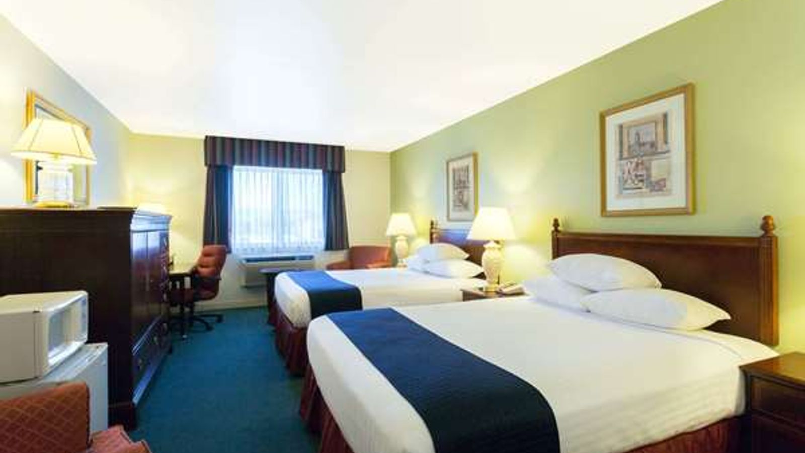 Photo of Super 8 by Wyndham Montpelier