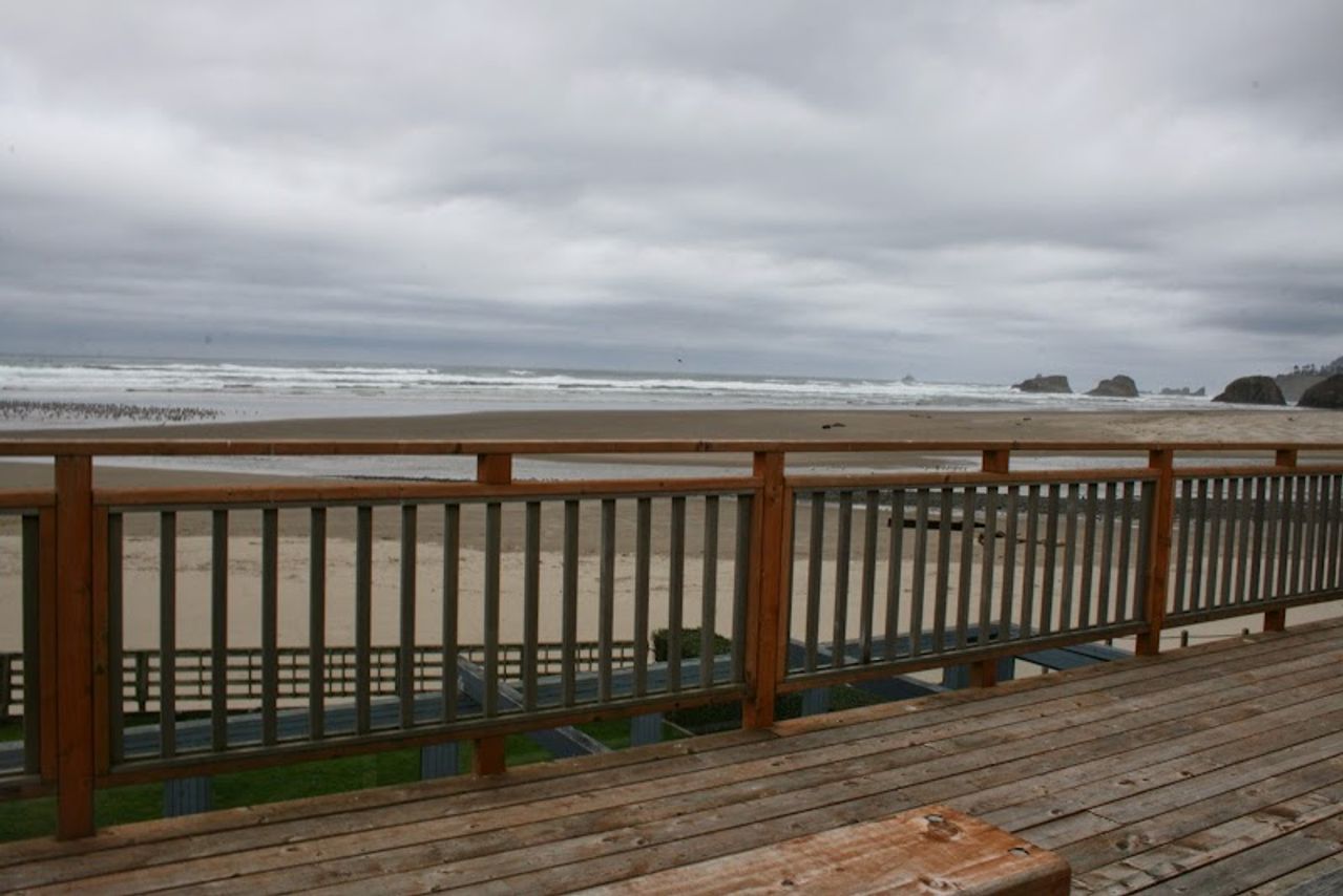 Photo of The Waves Oceanfront Lodging