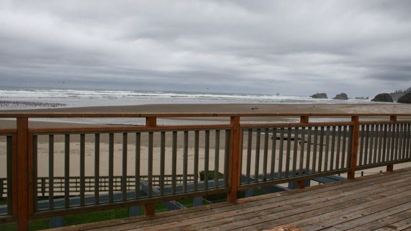 Photo of The Waves Oceanfront Lodging