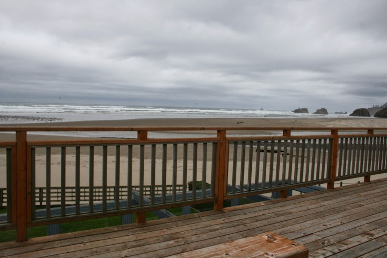 Photo of The Waves Oceanfront Lodging