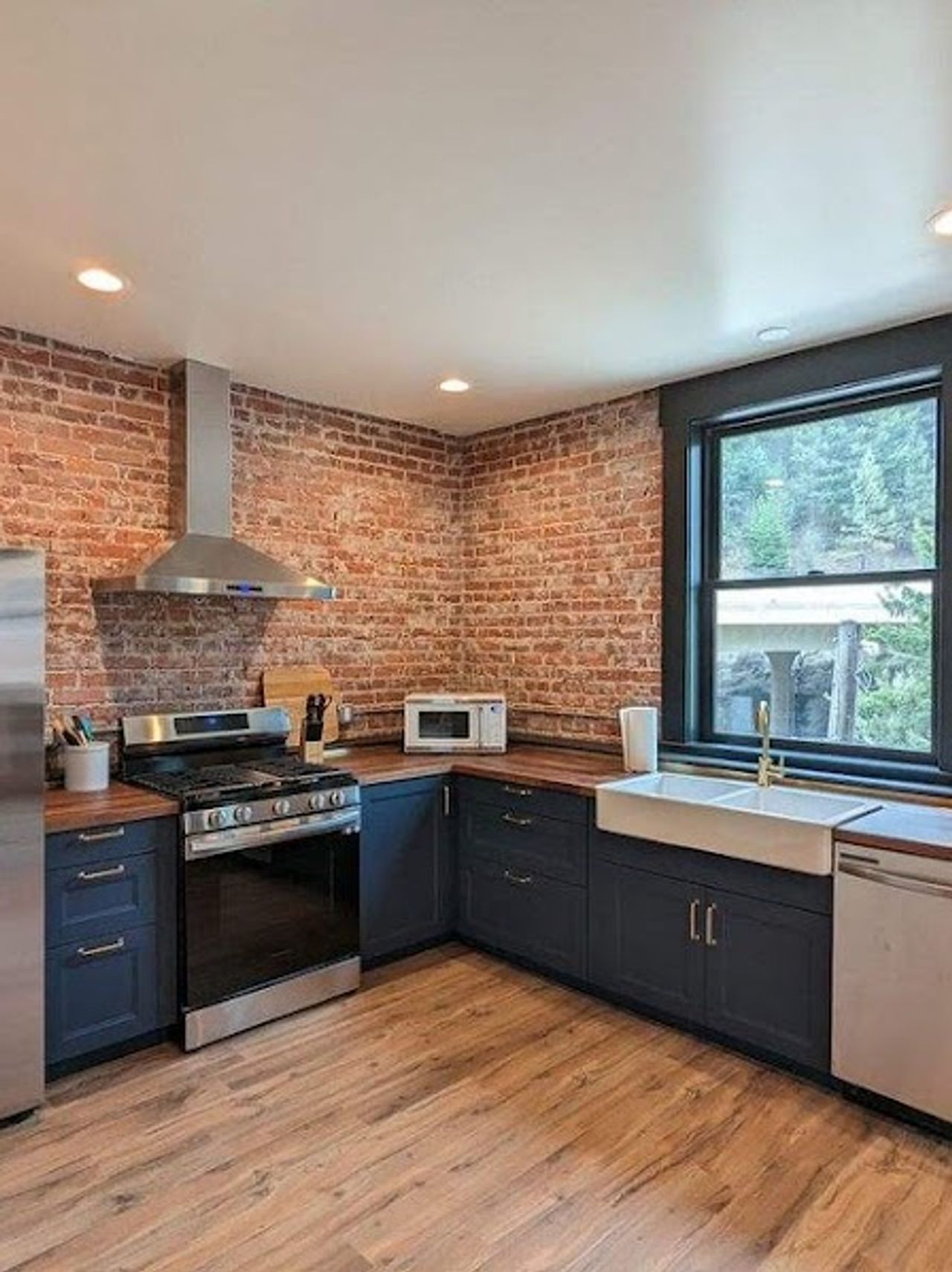 Photo of Linden Lofts Hotel
