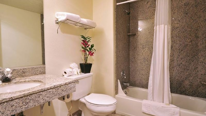 Photo of Promenade Inn & Suites Oceanfront