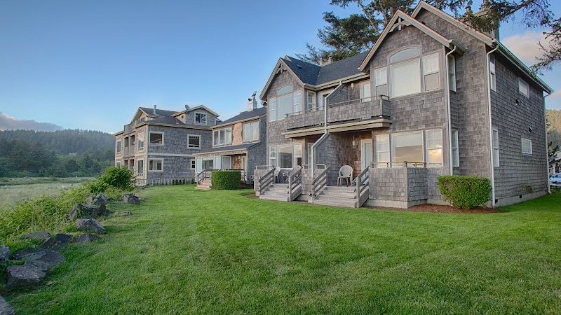 Photo of The Waves Cannon Beach