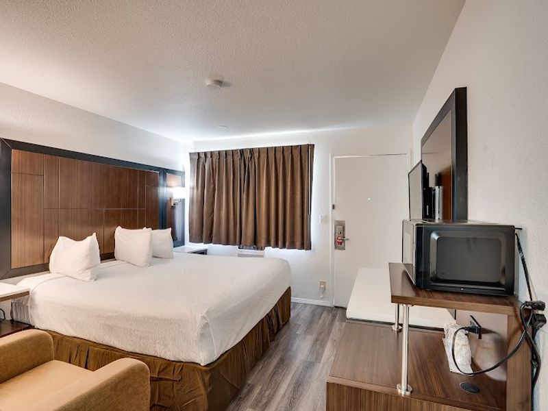 Photo of Econo Lodge Stockton near I-5 Fairgrounds