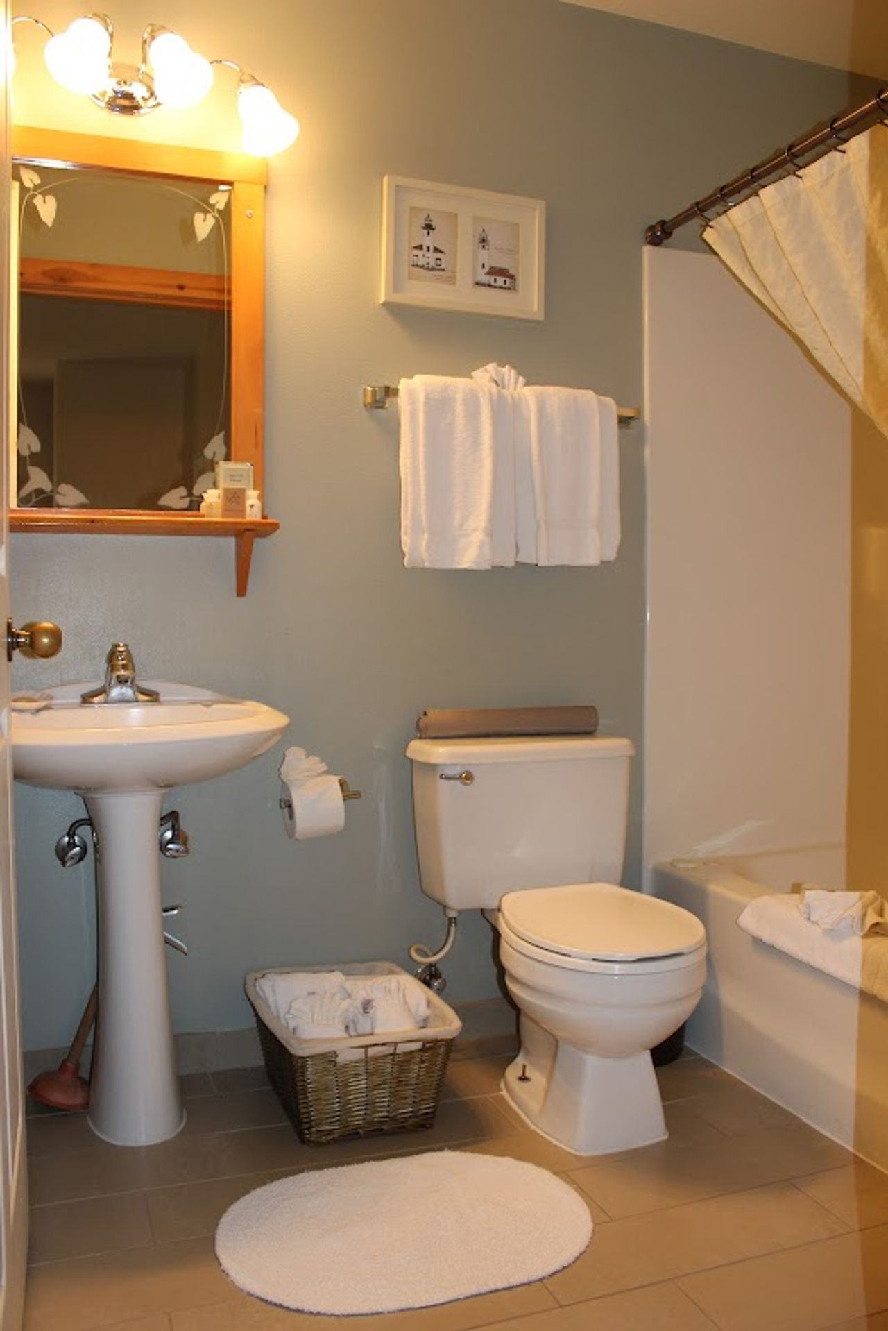 Photo of Lighthouse Inn