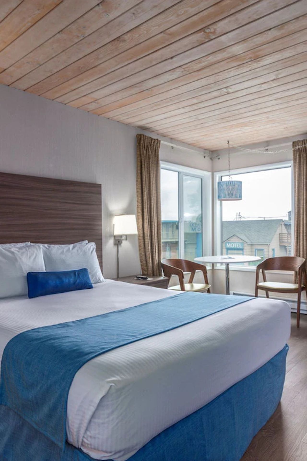Room at The Seashore Inn on the Beach - Seaside, OR