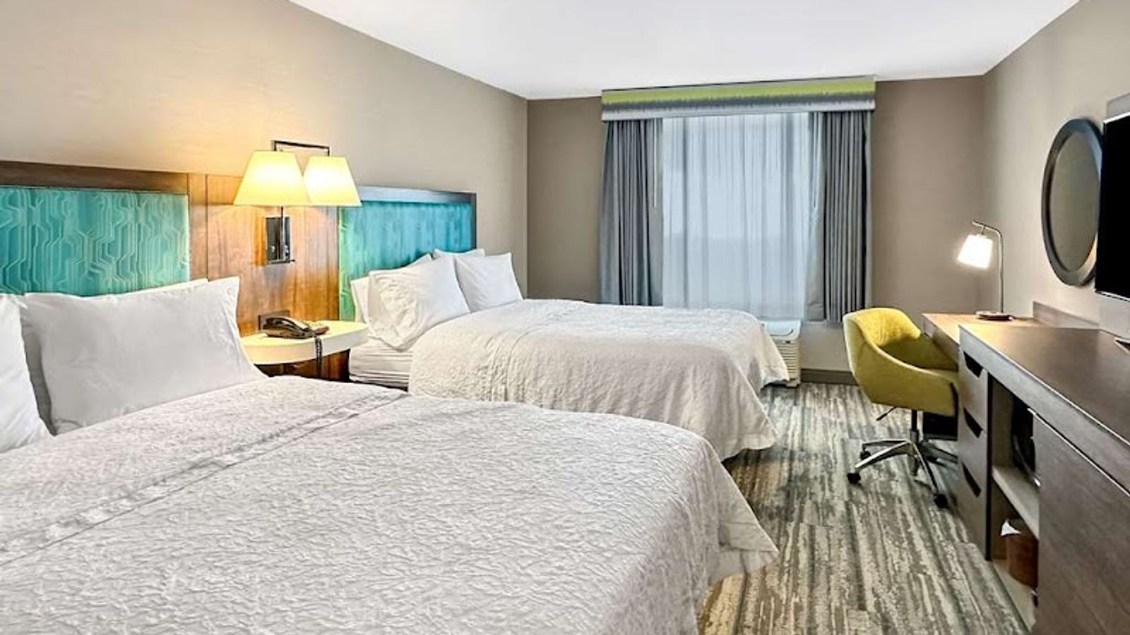 Photo of Hampton Inn & Suites Lathrop