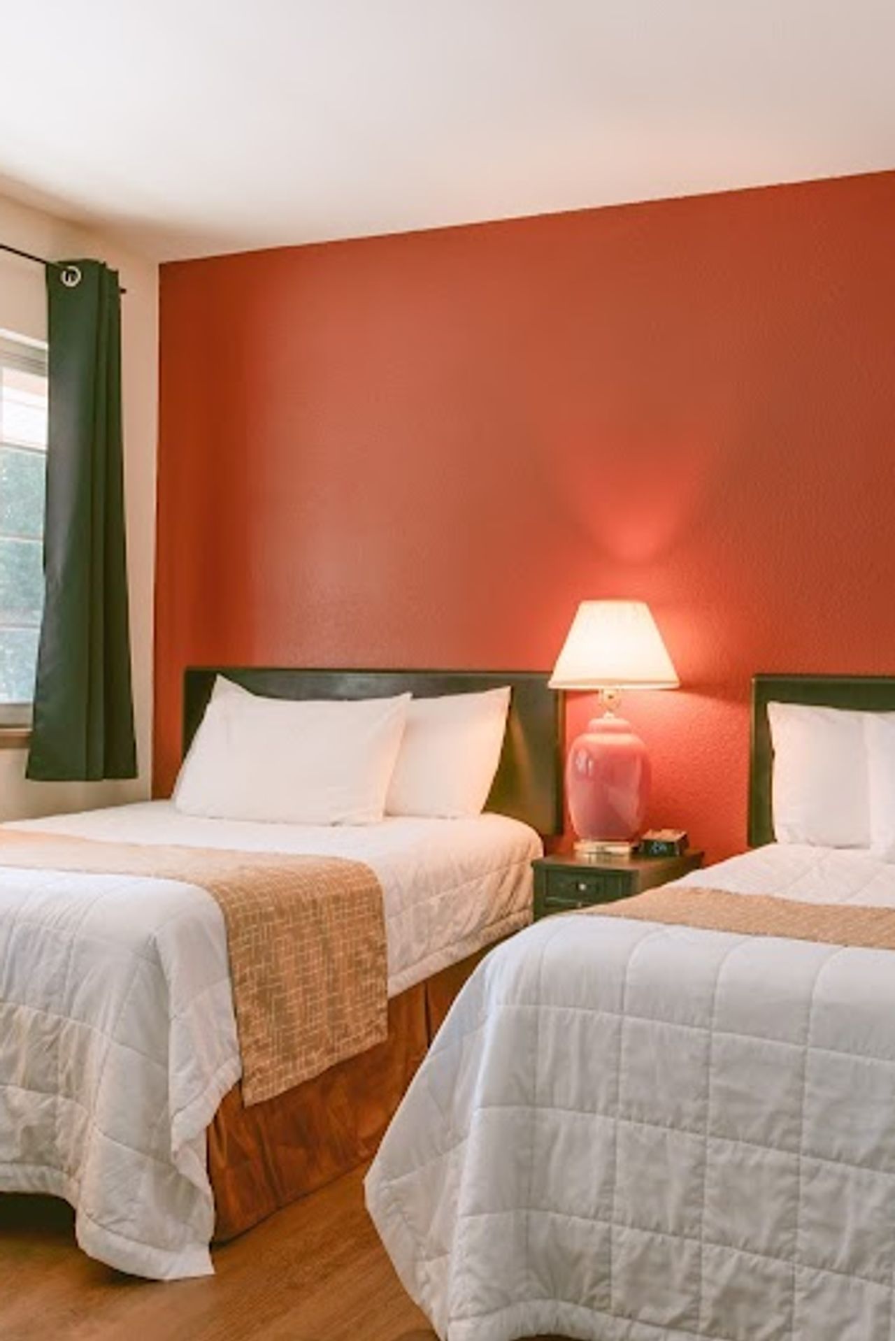Photo of Riverfront Inn - Roseburg