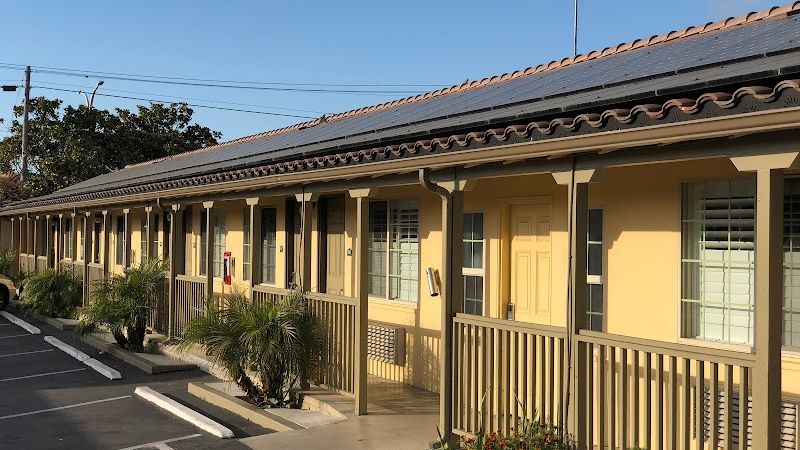 Photo of El Castell Motel - Exterior, Free Parking