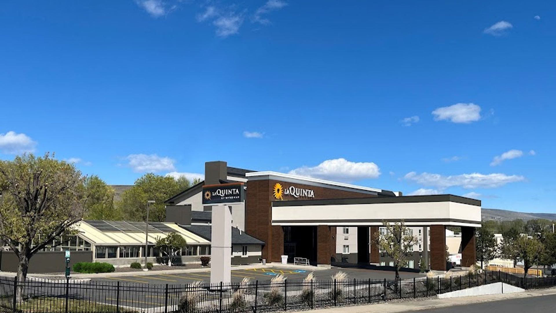 La Quinta Inn & Suites by Wyndham Yakima Downtown