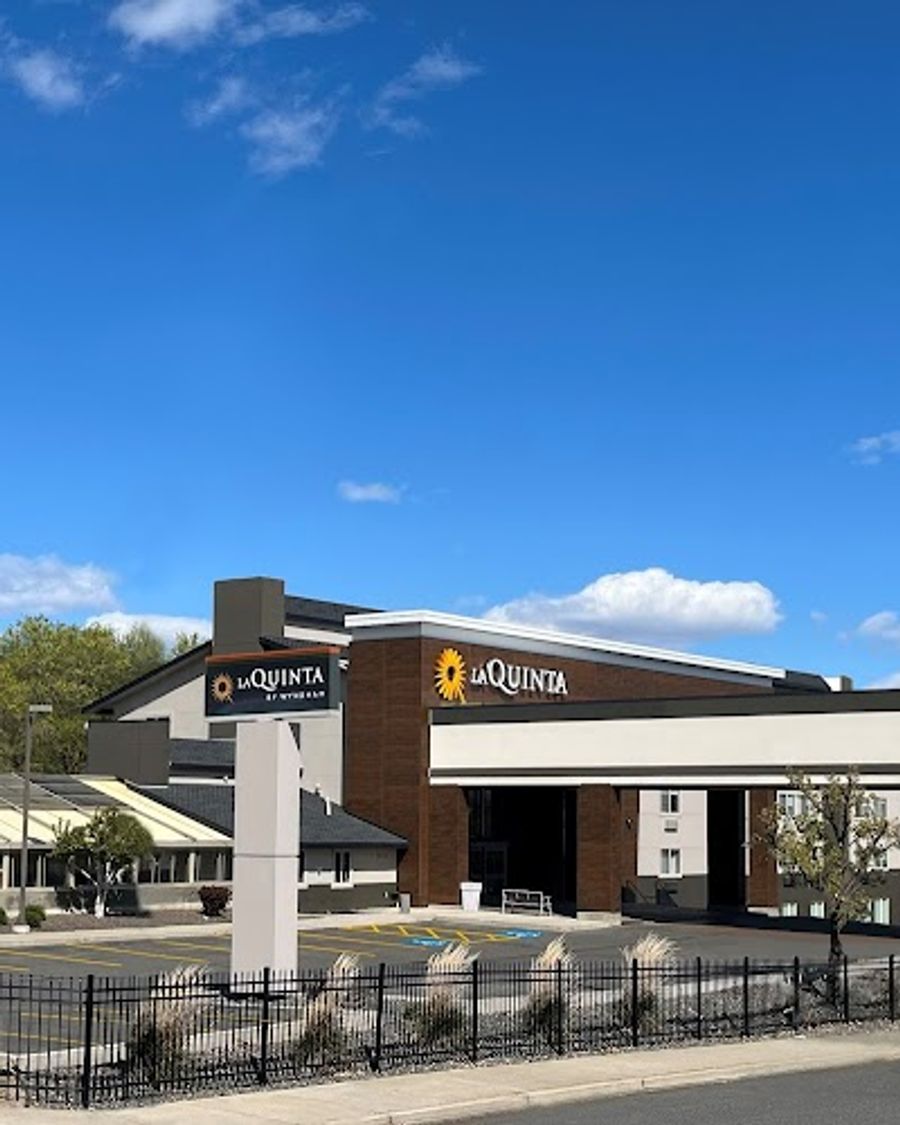 La Quinta Inn & Suites by Wyndham Yakima Downtown