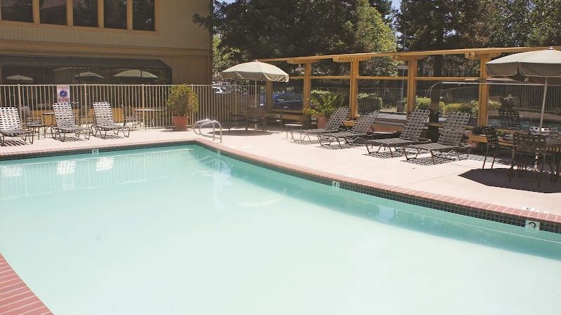 Photo of La Quinta Inn & Suites by Wyndham Oakland - Hayward