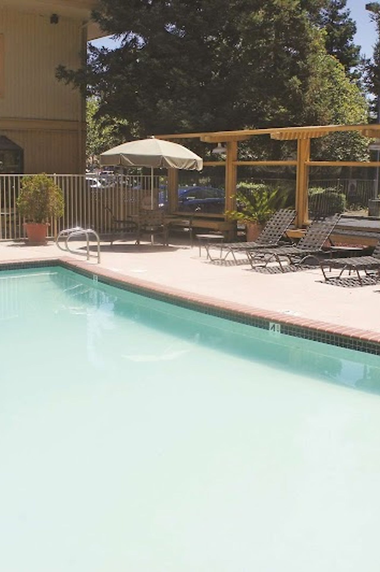 Photo of La Quinta Inn & Suites by Wyndham Oakland - Hayward